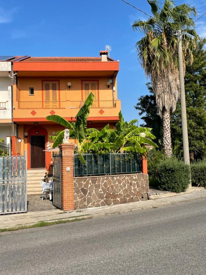 Residence Don Turi Виллафранка-Тиррена Экстерьер фото