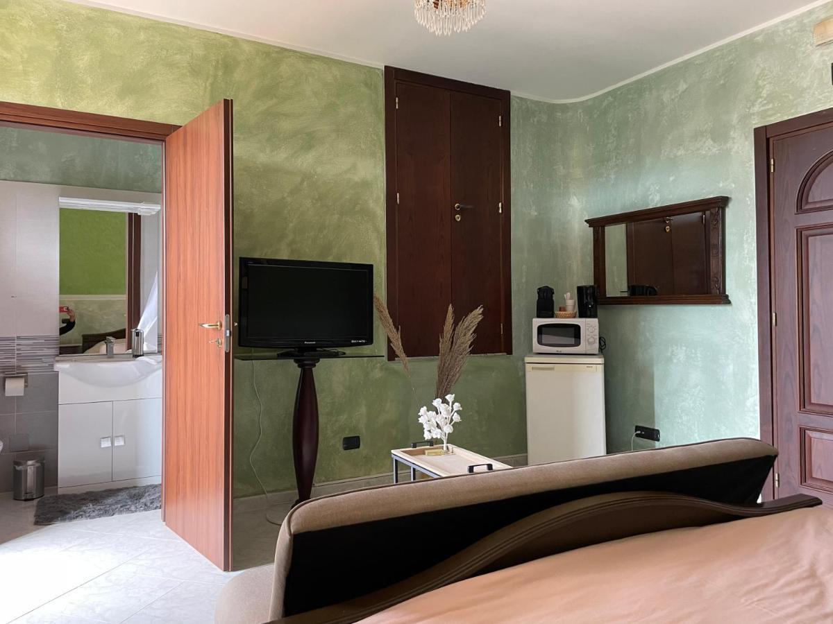 Residence Don Turi Виллафранка-Тиррена Экстерьер фото